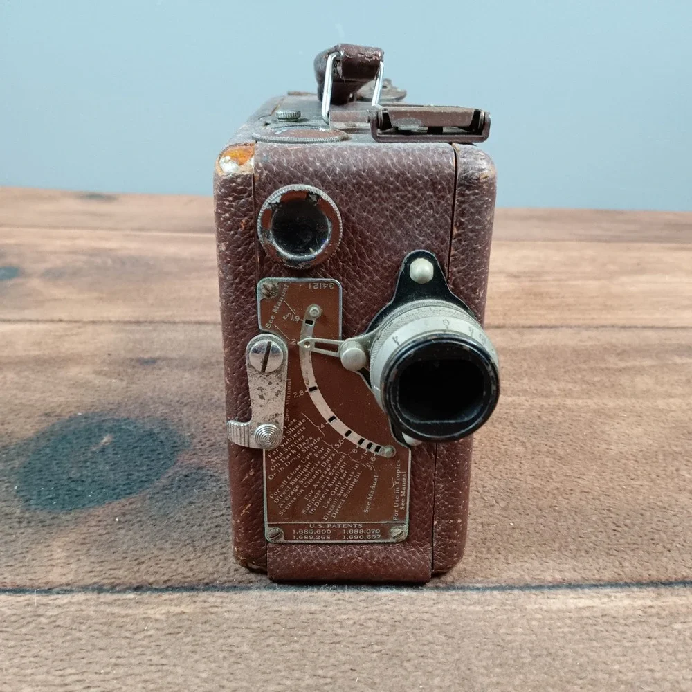 Vintage Eastman Kodak CineKodak Model B 16mm Movie Camera Brown Leather f1.9 Len